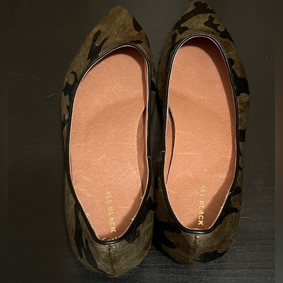 All Black Jungle Ballet Flats - Picture 5 of 14